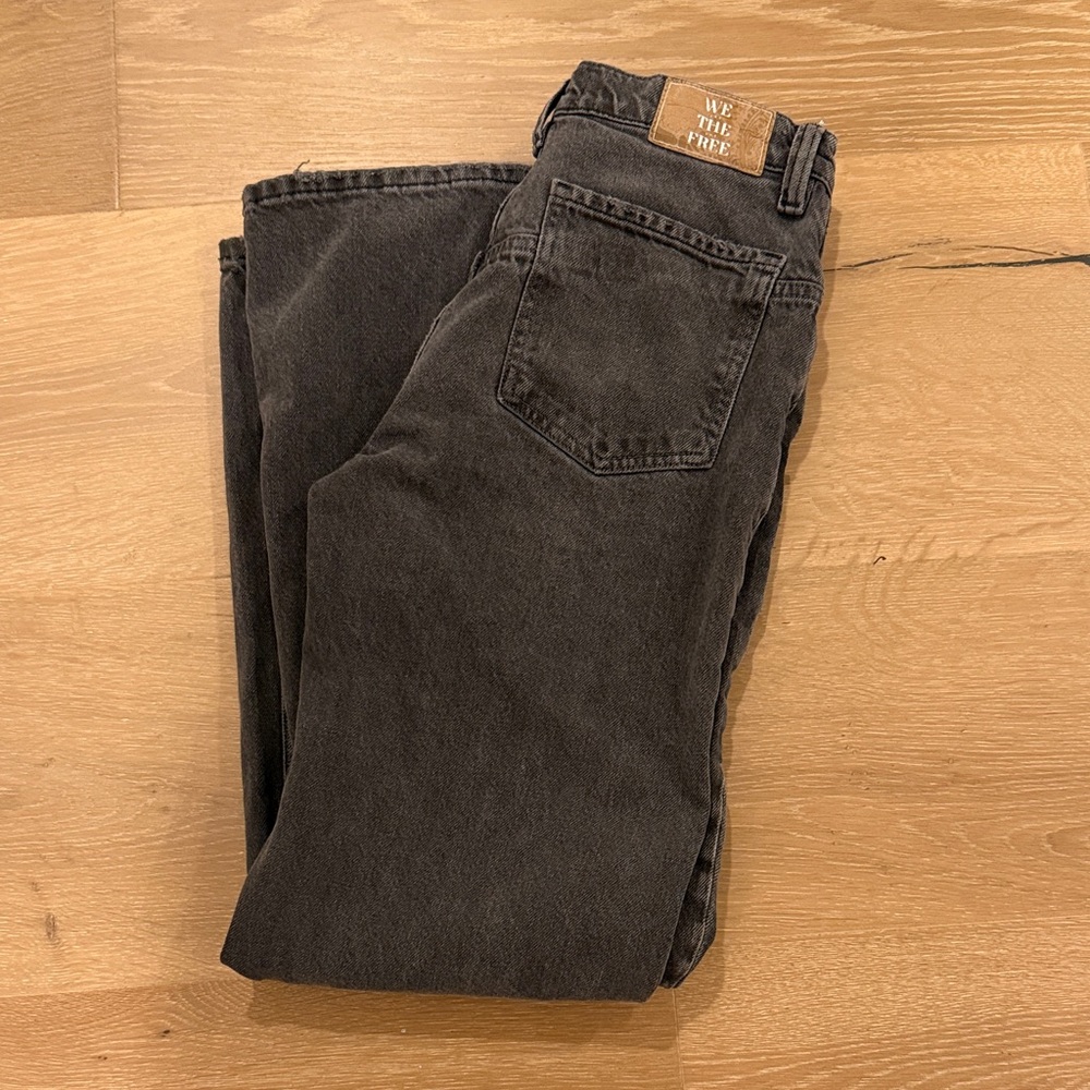 We The Free Women’s Charcoal Black Slim Straight Jeans